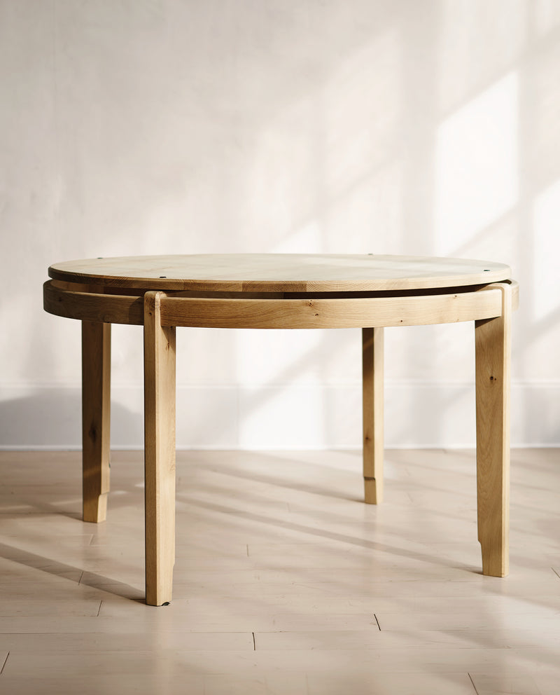 Kant Round Dining Table