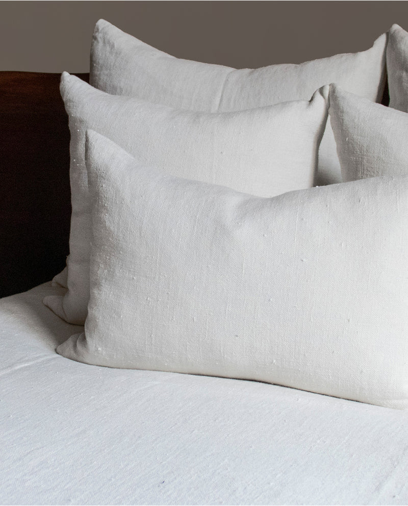 RW GUILD WASHED WOVEN LINEN PILLOW