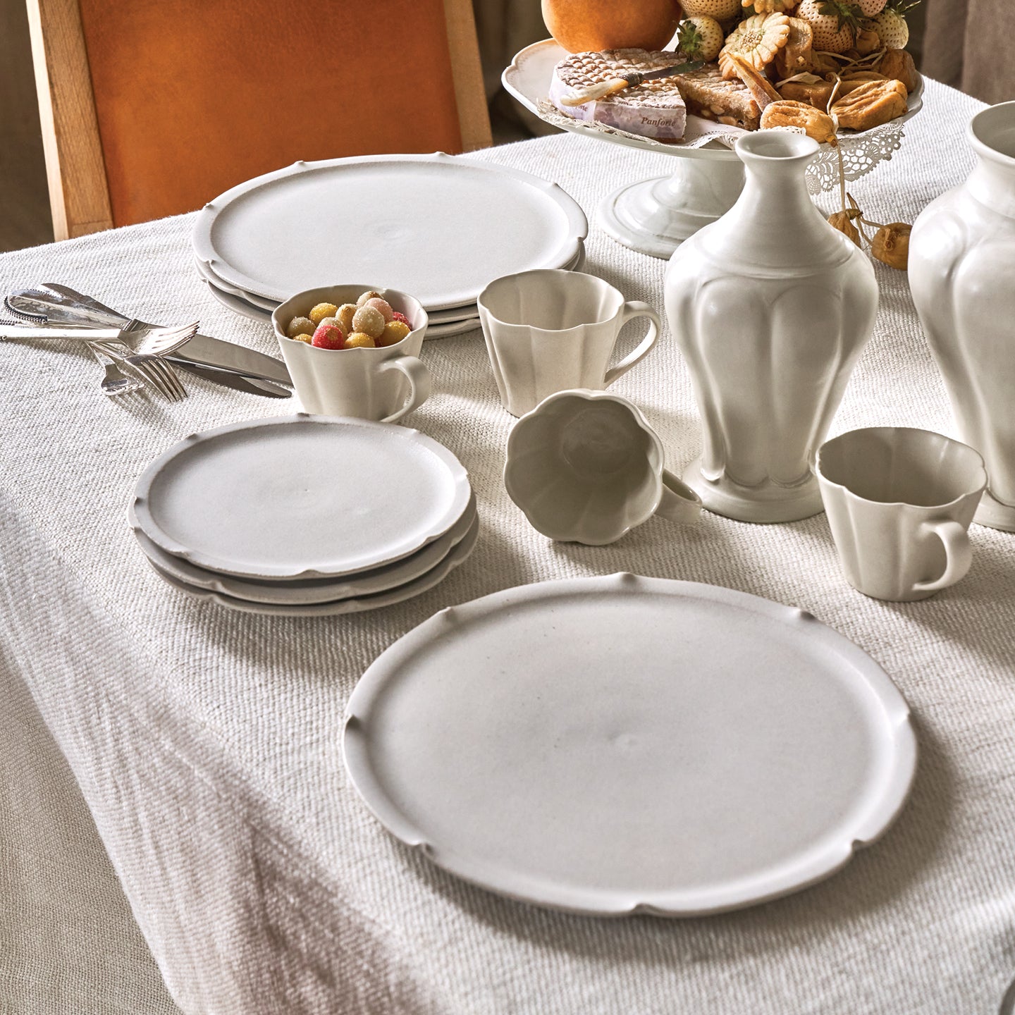 Robynn Storgaard Clover Dinner Plate