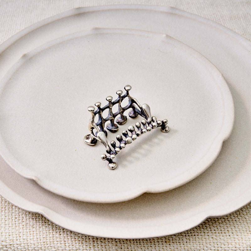 Jack Boyd Studio Grapevine Place Card Holder in Cast Sterling Silver
