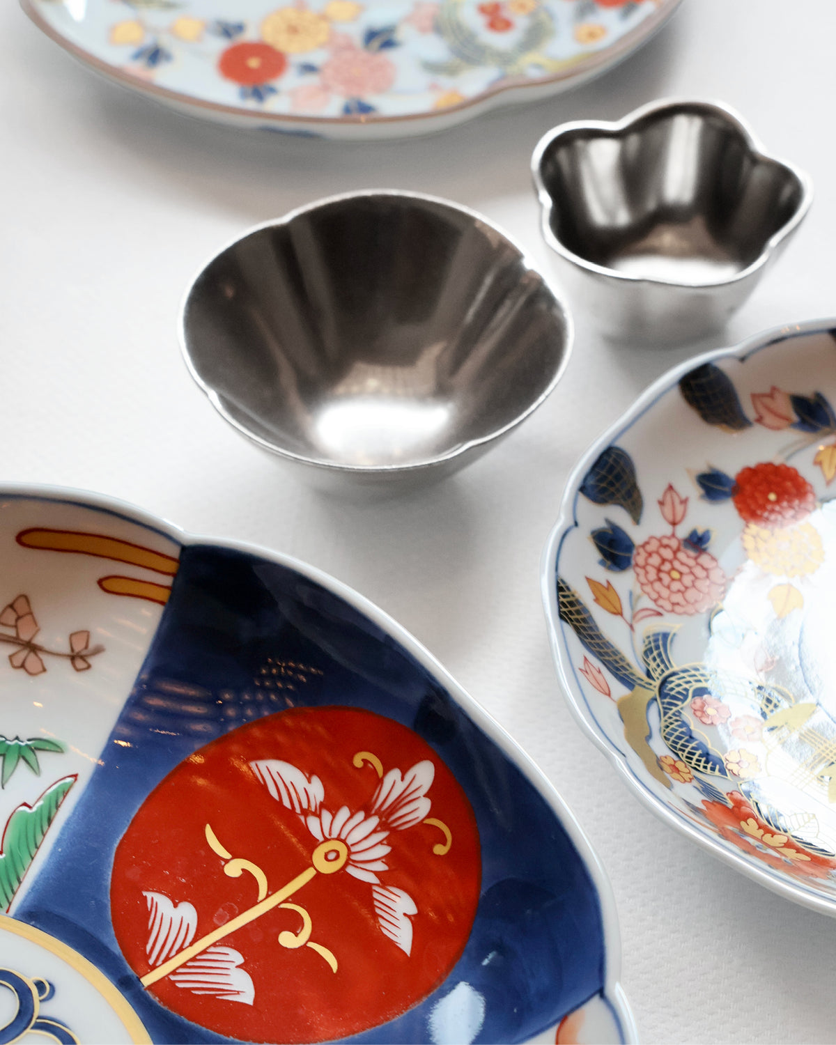 Arita Small Silver Flower Bowl