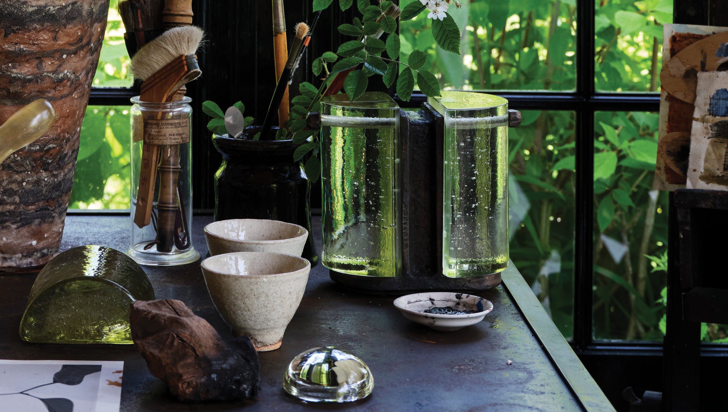 Lentium Table Lamp In Cast Bronze