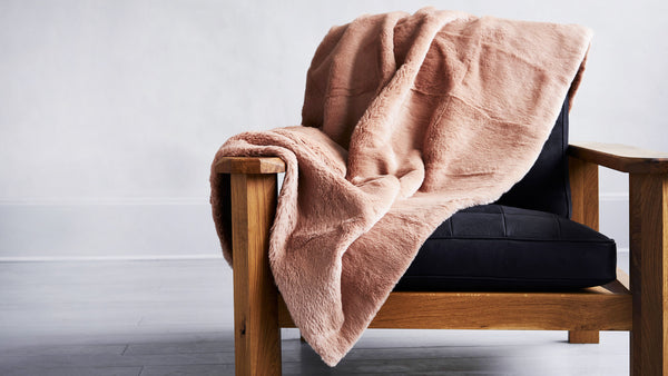 RW Guild Double-Sided Rex Fur Throw – Roman and Williams Guild